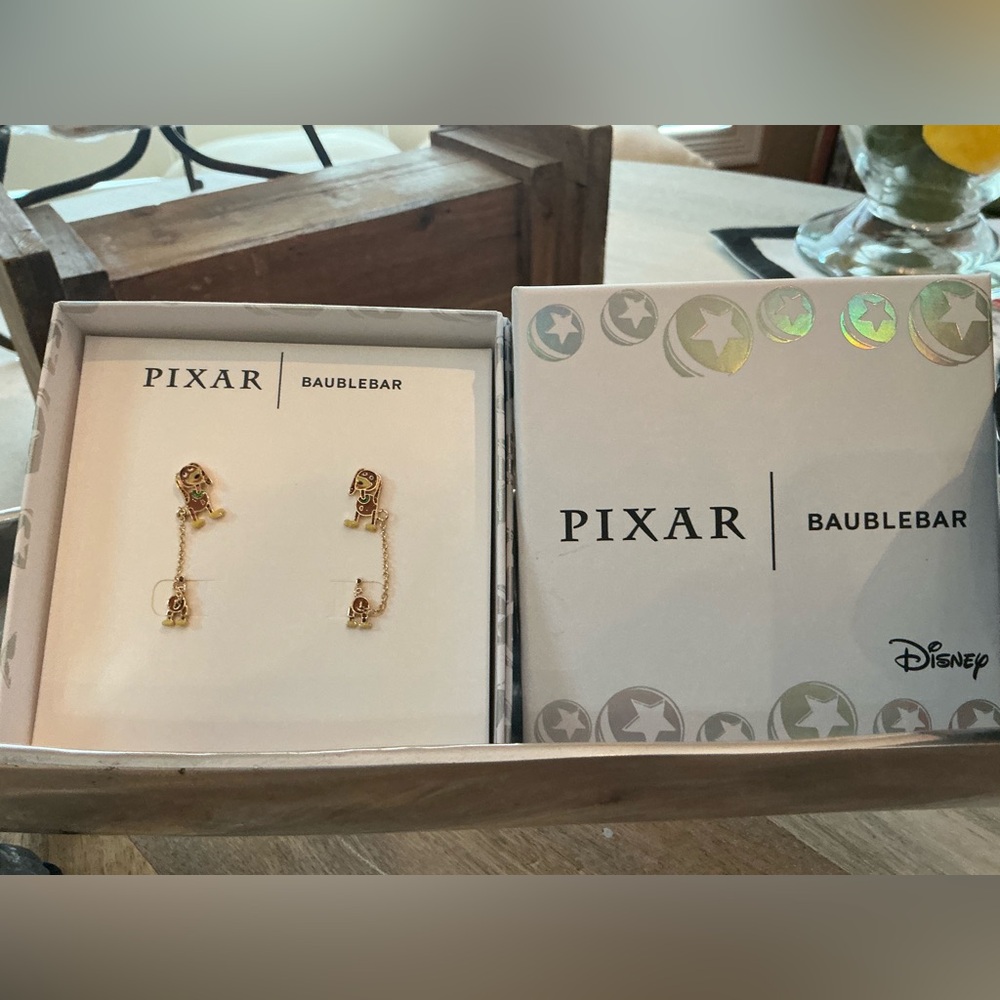Dachshund Disney Pixar Toy Story Slinky earrings NWT - Picture 9 of 10